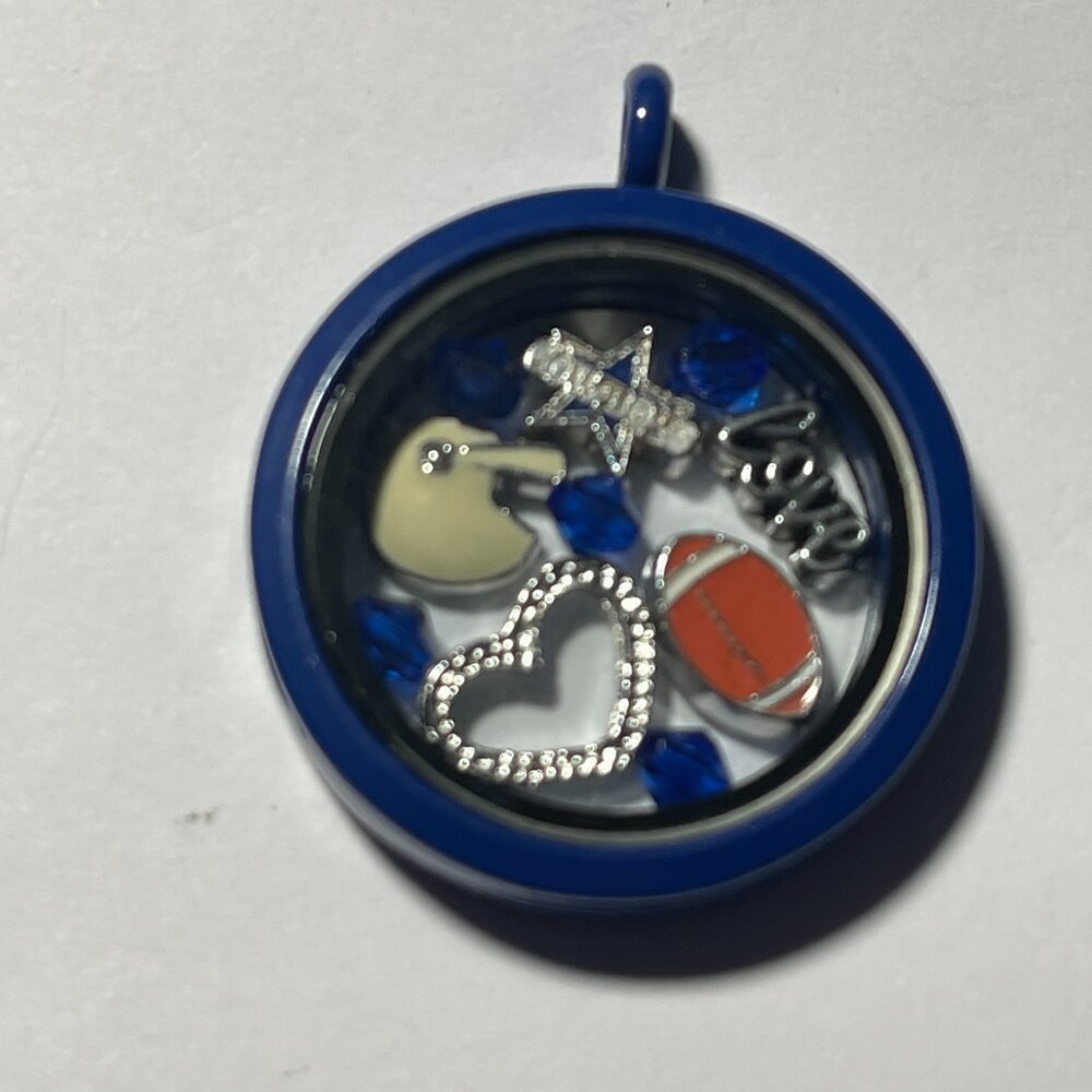 Dallas Cowboys NFL Memory Charm Locket w/ 22 IN chain NEW